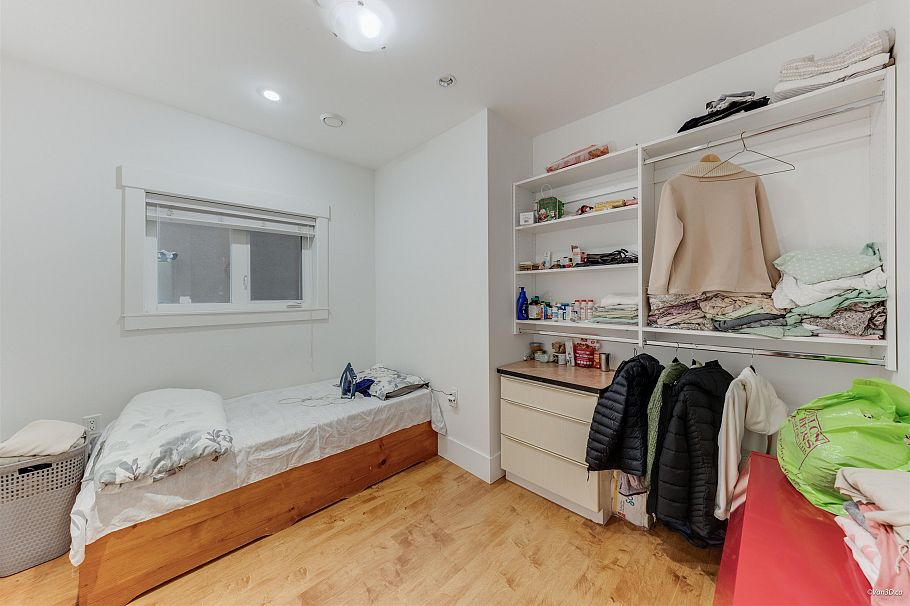 763 E 57th Avenue Vancouver, BC - 26