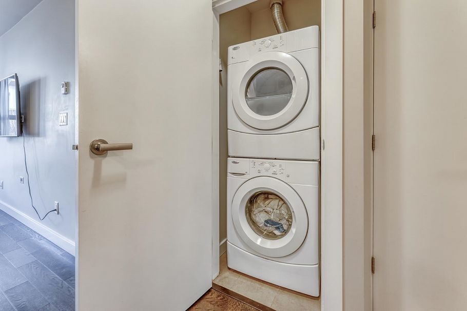 302 1182 W 16th Street North Vancouver, BC - 19