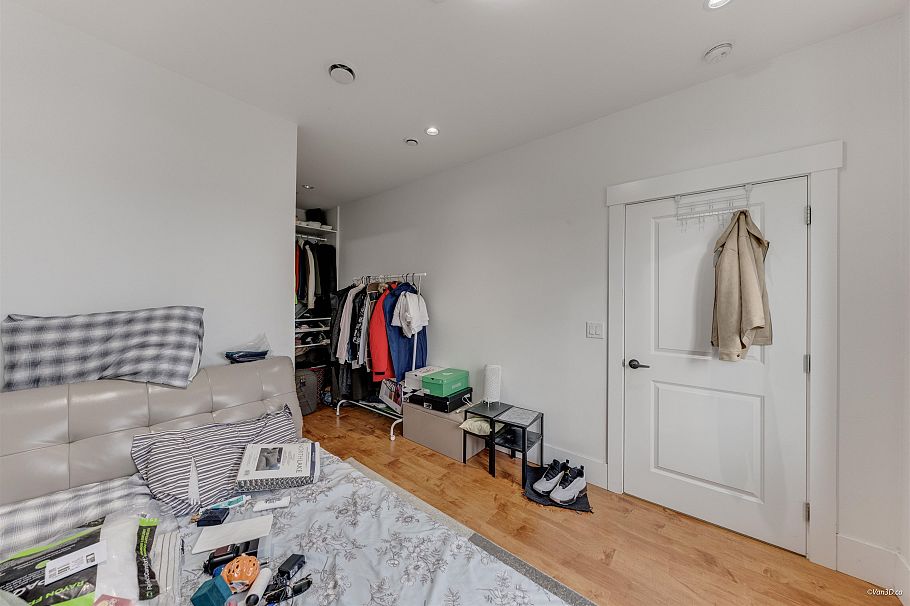 763 E 57th Avenue Vancouver, BC - 18