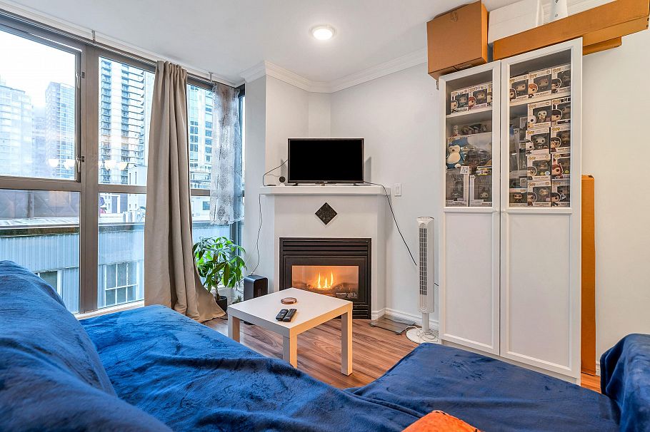 502 928 Richards Street Vancouver, BC - 17