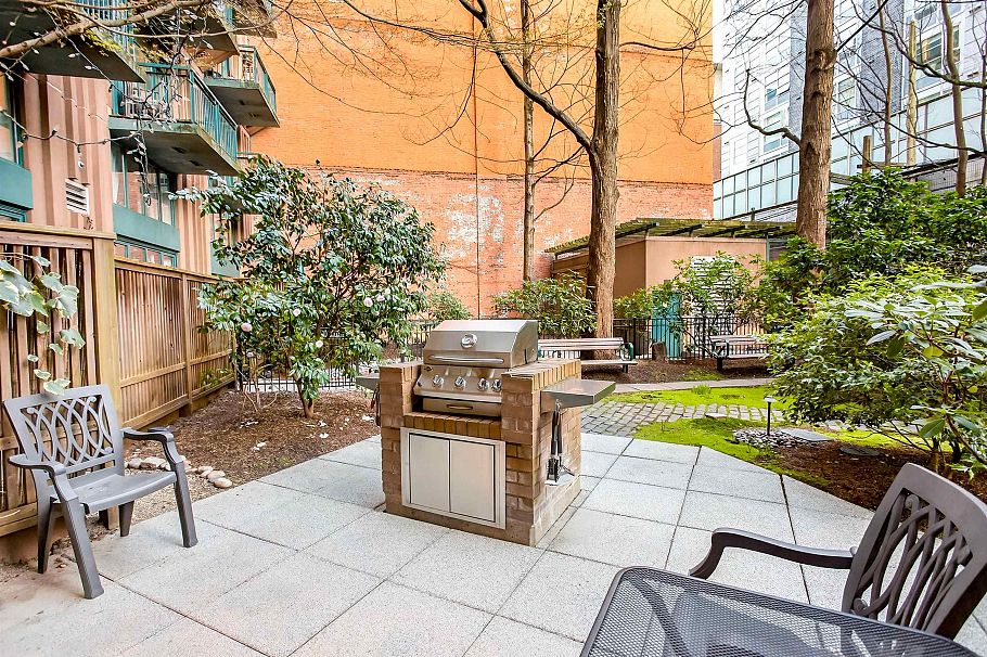 805 22 E Cordova Street Vancouver, BC - 27