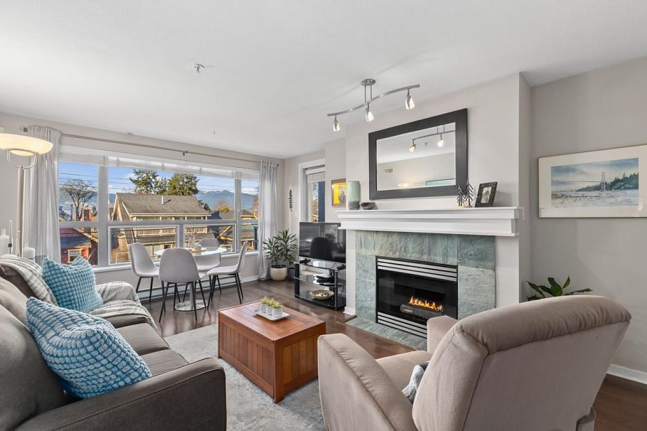 308 3161 W 4th Avenue Vancouver, BC - 2