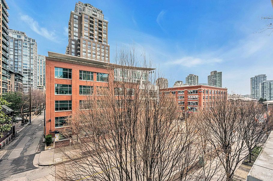 406 1133 Homer Street Vancouver, BC - 30