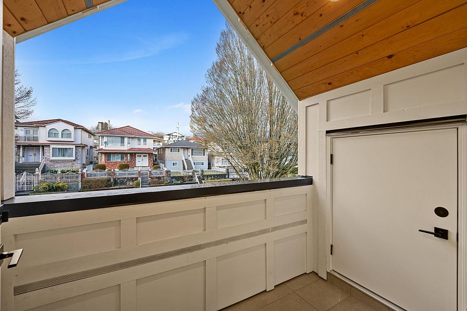 3156-1 E 8th Avenue Vancouver, BC - 22