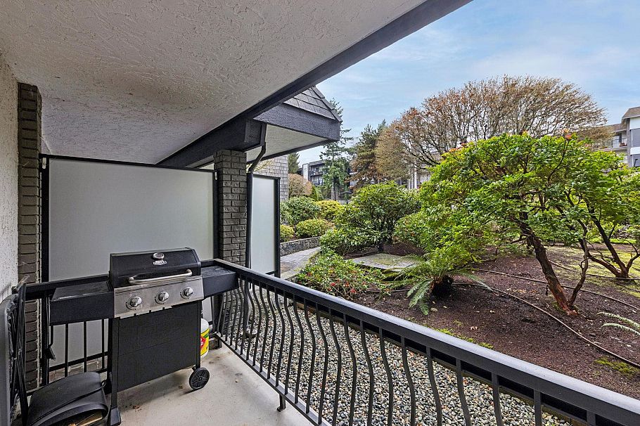 101 175 E 5th Street North Vancouver, BC - 29