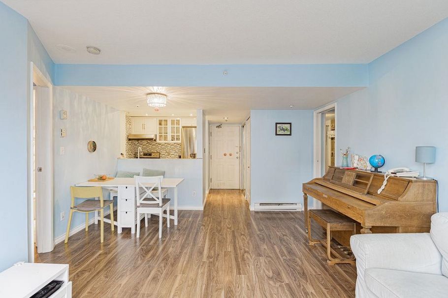 1702 811 Helmcken Street Vancouver, BC - 3