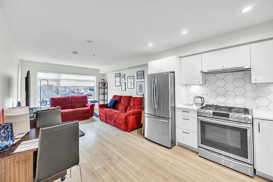 209 1519 Crown Street North Vancouver, BC - 5