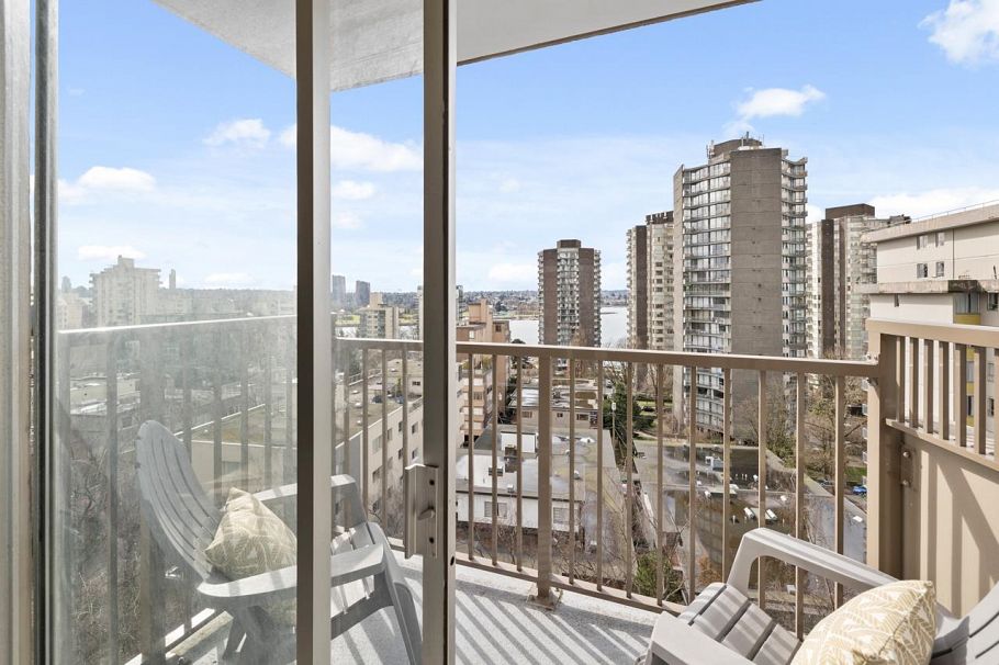 1001 1251 Cardero Street Vancouver, BC - 2