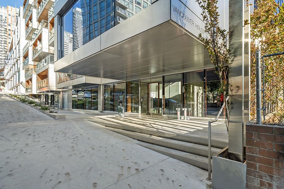 808 1480 Howe Street Vancouver, BC - 30