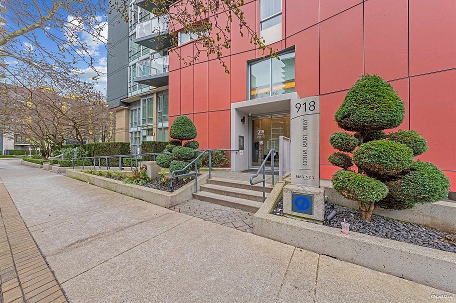 2705 918 Cooperage Way Vancouver, BC - 2