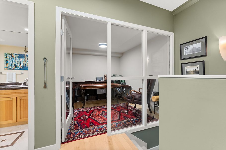 1053 Marinaside Crescent Vancouver, BC - 22