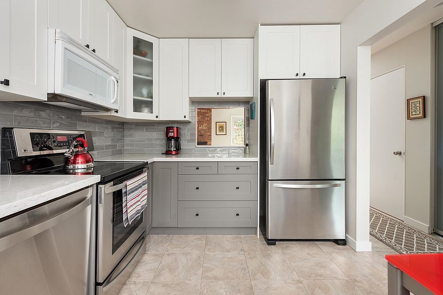 4603 Hoskins Road North Vancouver, BC - 3