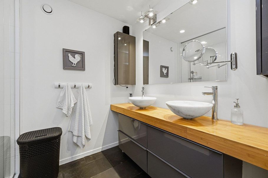 128 W 12th Avenue Vancouver, BC - 15