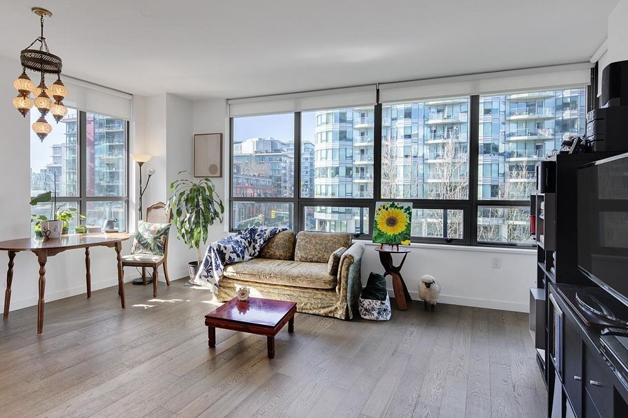 404 1688 Pullman Porter Street Vancouver, BC - 2