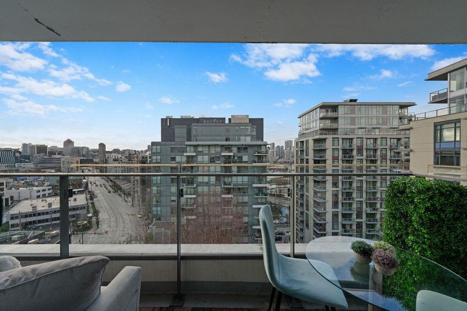 1501 159 W 2nd Street Vancouver, BC - 9