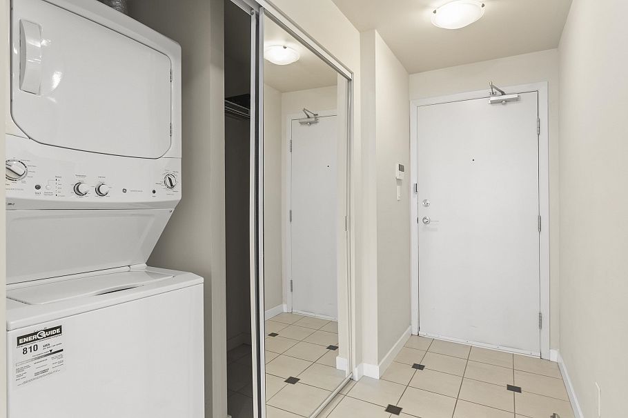 3805 1033 Marinaside Crescent Vancouver, BC - 23