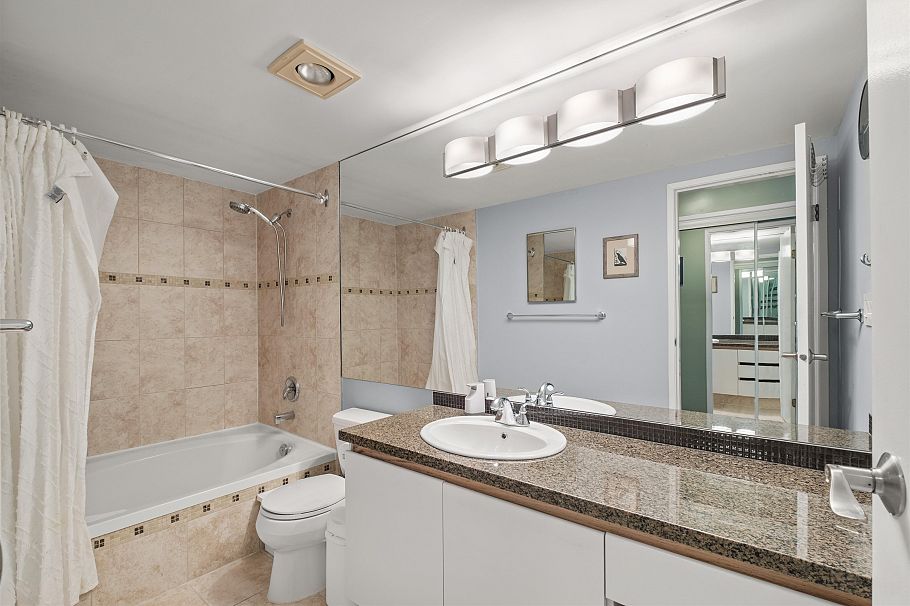 403 1436 Harwood Street Vancouver, BC - 8