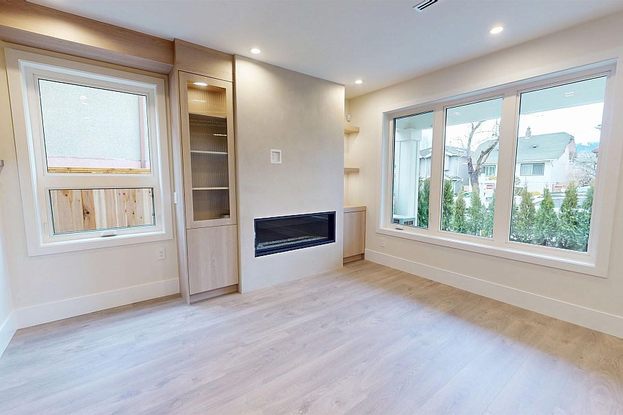 1 2528 Turner Street Vancouver, BC - 5