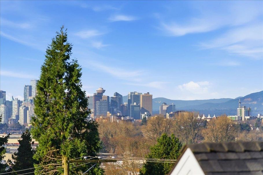 303 1433 E 1st Avenue Vancouver, BC - 22