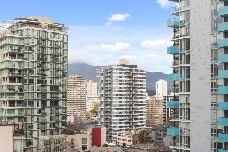 1001 1251 Cardero Street Vancouver, BC - 25