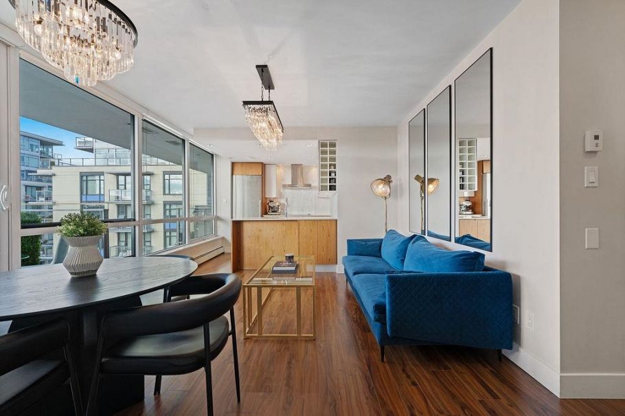 1501 159 W 2nd Street Vancouver, BC - 2