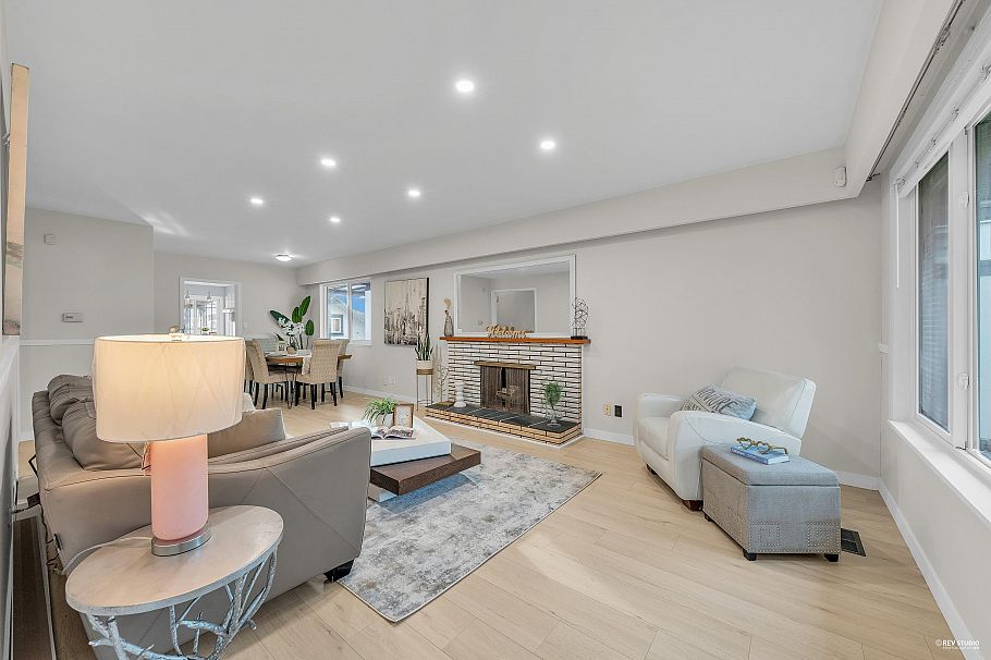 1362 E 60th Avenue Vancouver, BC - 3