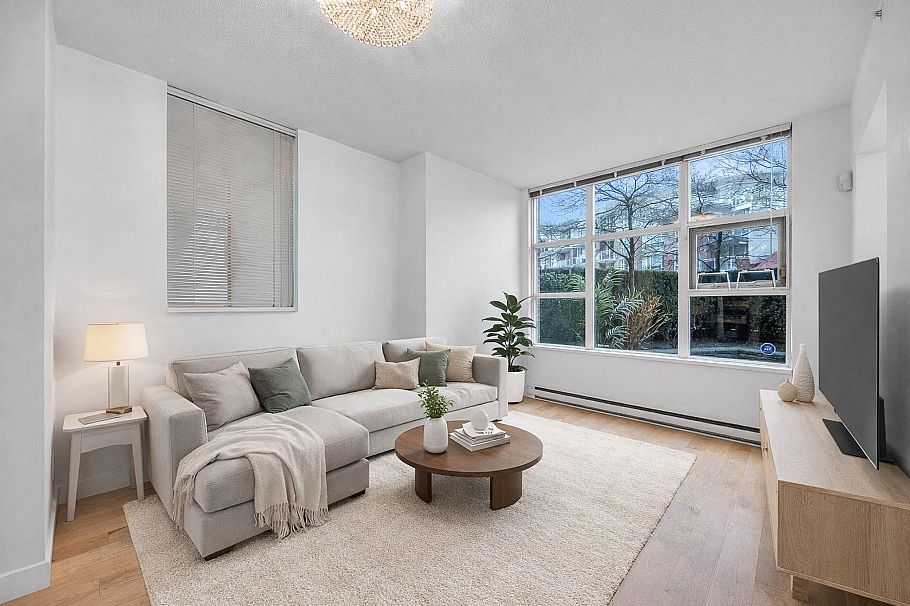 1468 Cedar Cottage Mews Vancouver, BC - 1