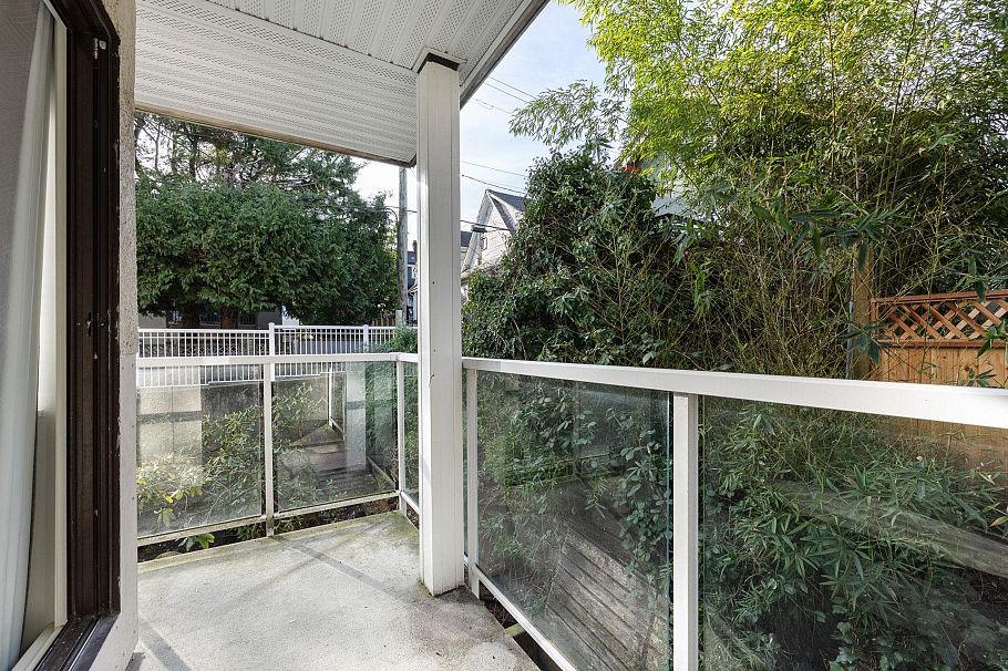 215 830 E 7th Avenue Vancouver, BC - 22
