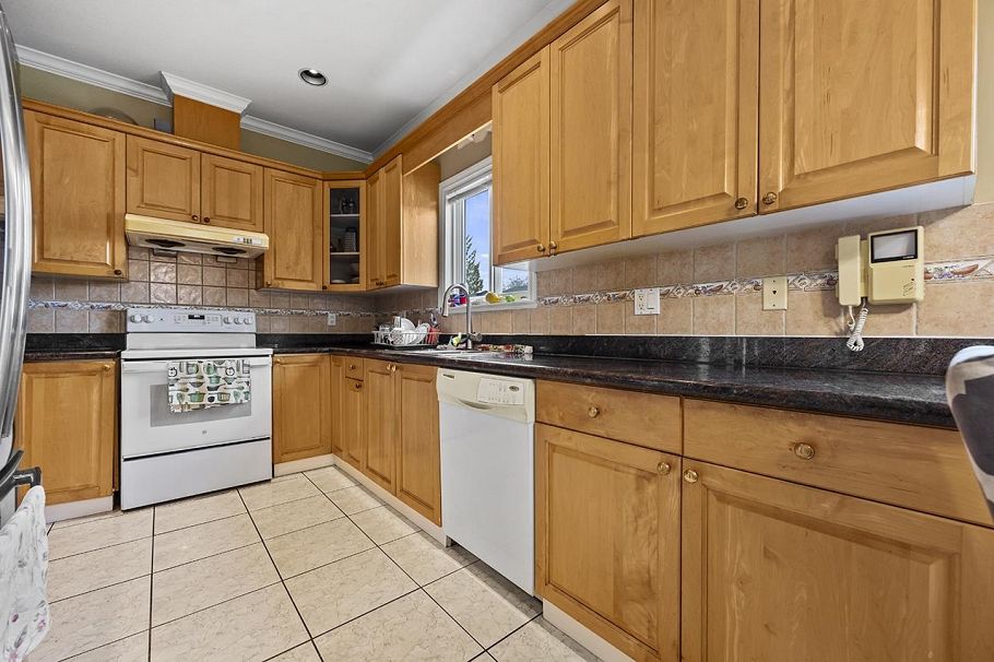 5892 Tyne Street Vancouver, BC - 21