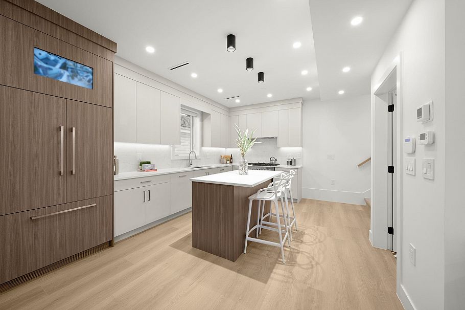 1 1278 E 63rd Avenue Vancouver, BC - 10