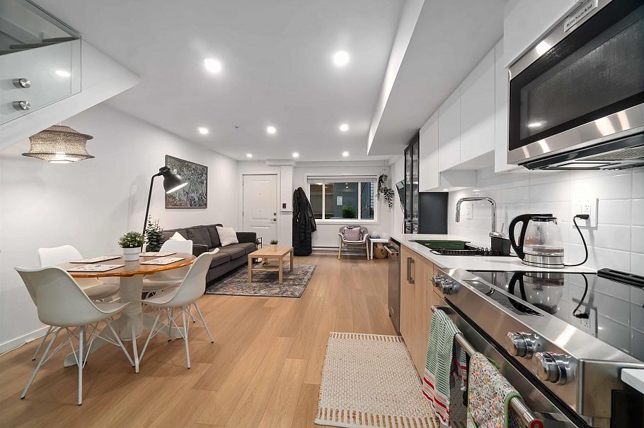 3623 Rae Avenue Vancouver, BC - 11