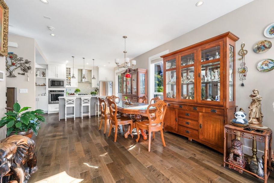 2020 Carson Court North Vancouver, BC - 8