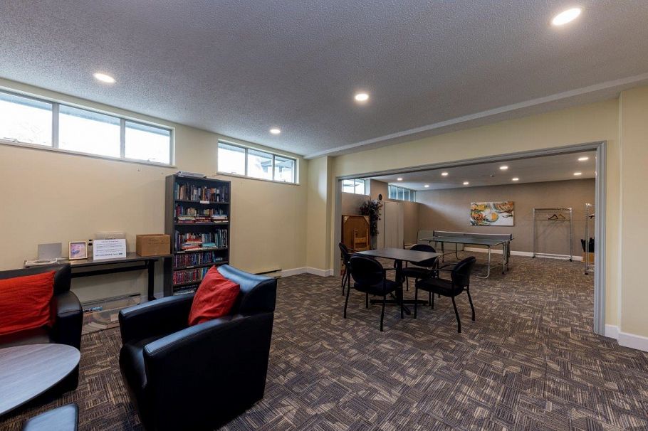 201 2800 Chesterfield Avenue North Vancouver, BC - 32