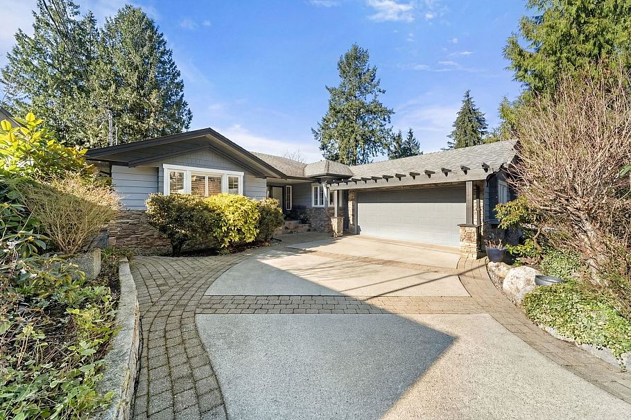 759 Winona Avenue North Vancouver, BC - 1