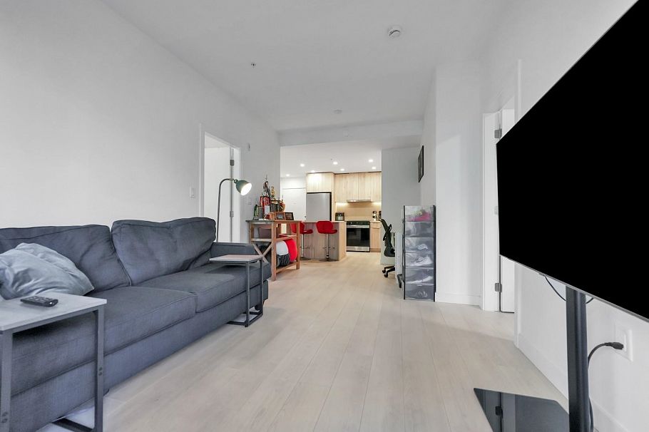 409 3596 Malsum Drive North Vancouver, BC - 19