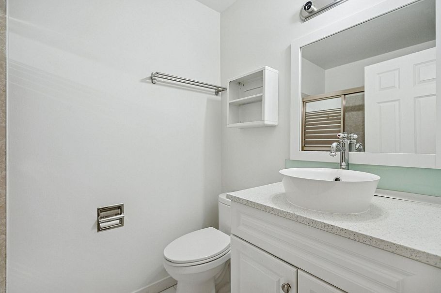 121 3461 E 49th Avenue Vancouver, BC - 24