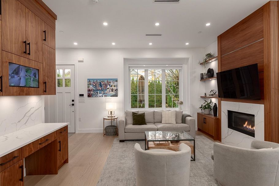 959 E 13th Avenue Vancouver, BC - 7