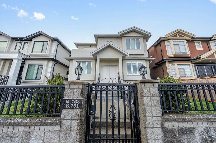 763 E 57th Avenue Vancouver, BC - 1