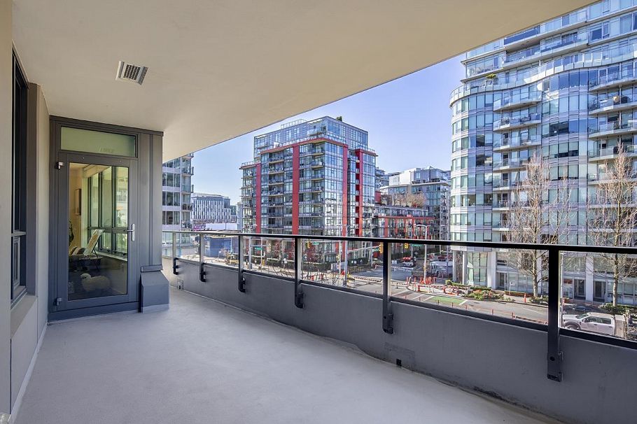 404 1688 Pullman Porter Street Vancouver, BC - 17