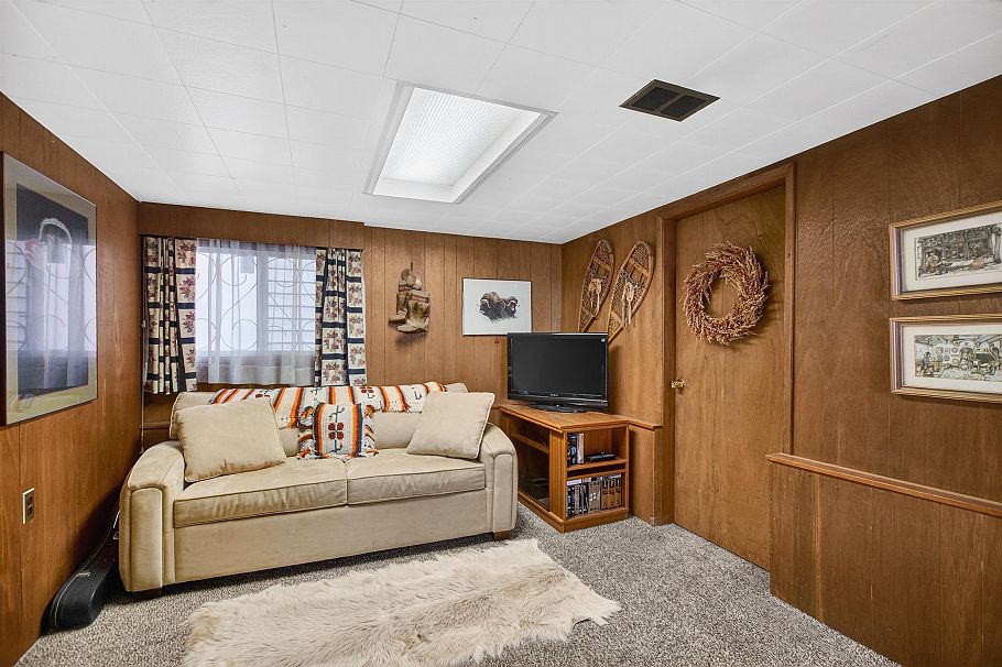 2284 E 45th Avenue Vancouver, BC - 24