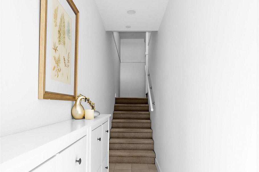 30 3597 Malsum Drive North Vancouver, BC - 30