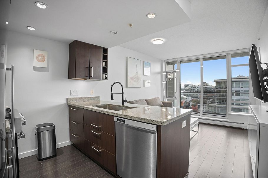 1405 168 W 1st Avenue Vancouver, BC - 11