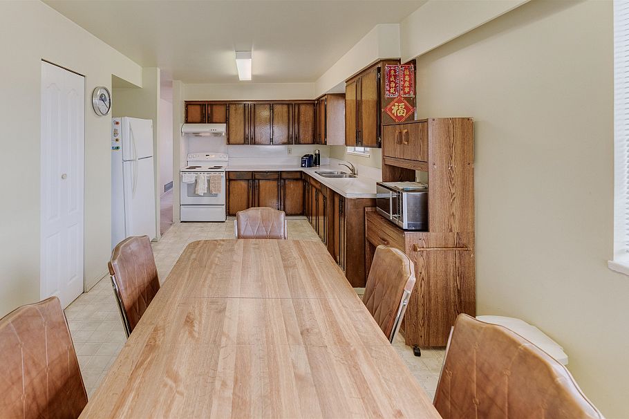 1961 E 50th Avenue Vancouver, BC - 12