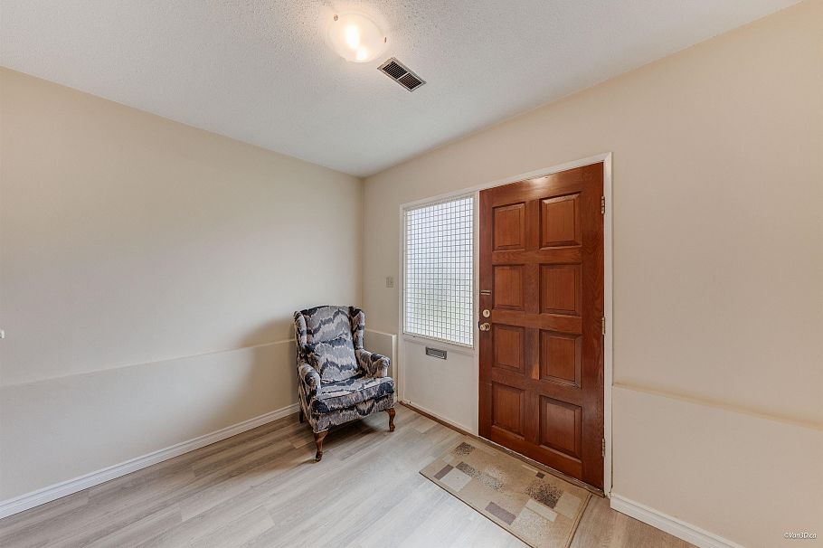 1961 E 50th Avenue Vancouver, BC - 27