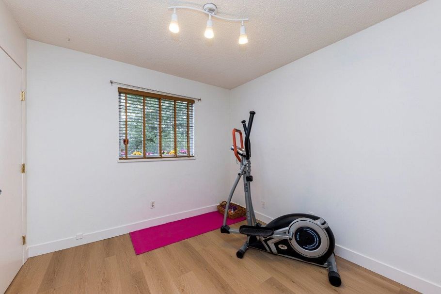 475 Orwell Street North Vancouver, BC - 35