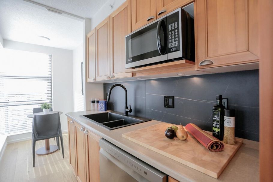 1001 1723 Alberni Street Vancouver, BC - 8