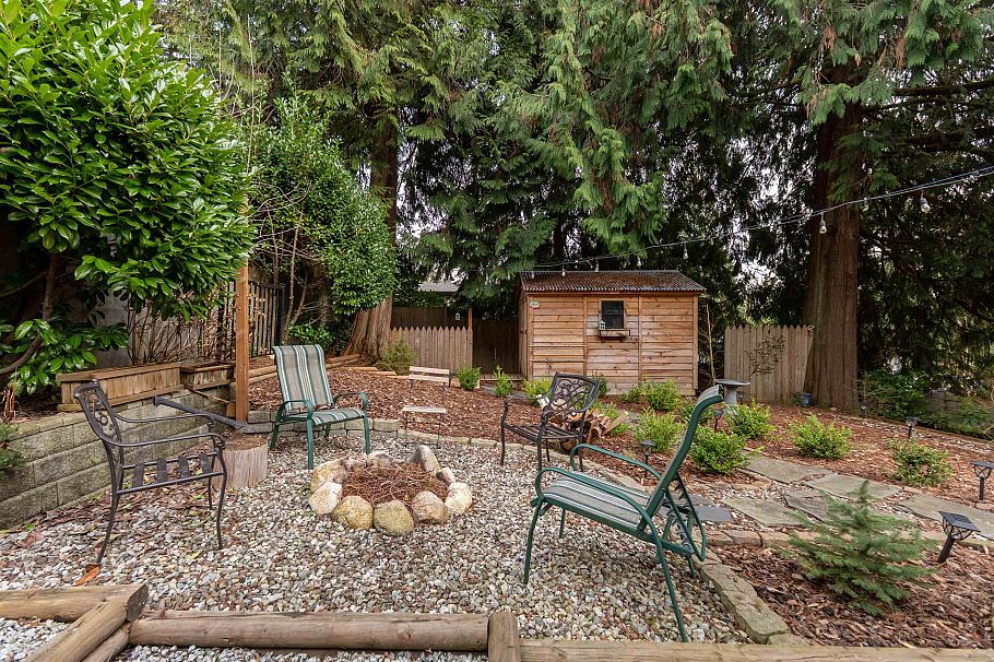 3642 Sykes Road North Vancouver, BC - 31