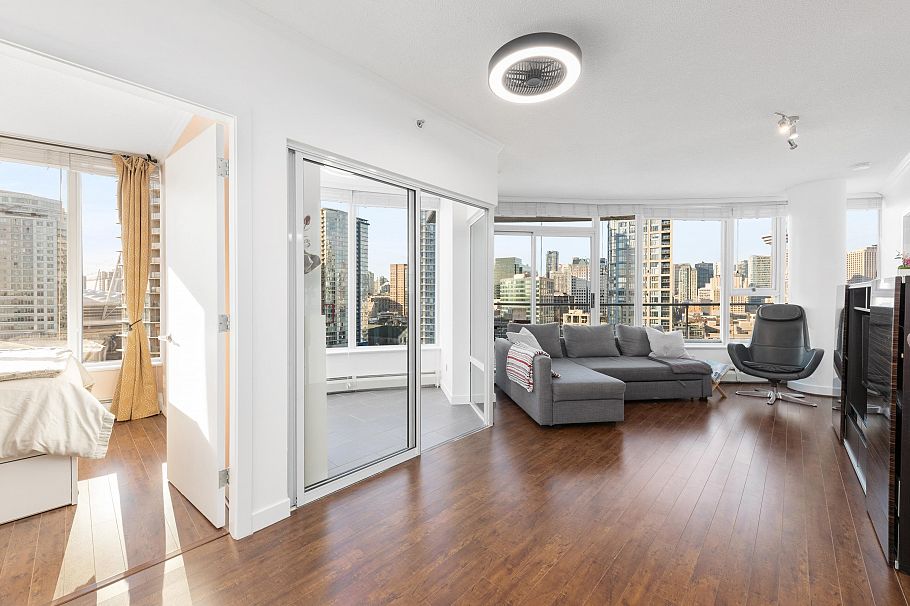2203 58 Keefer Place Vancouver, BC - 4
