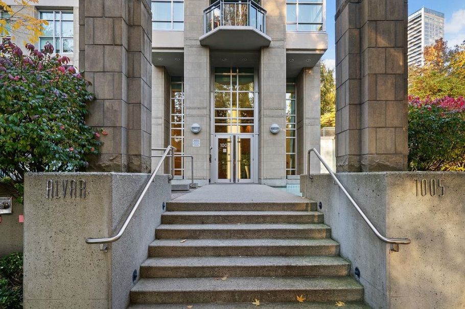 601 1005 Beach Avenue Vancouver, BC - 31