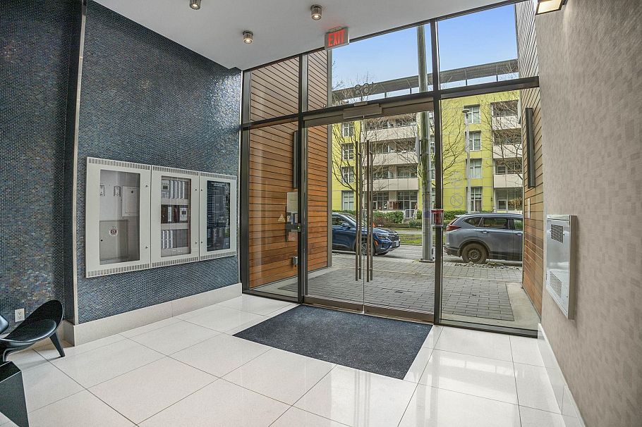 1405 168 W 1st Avenue Vancouver, BC - 6